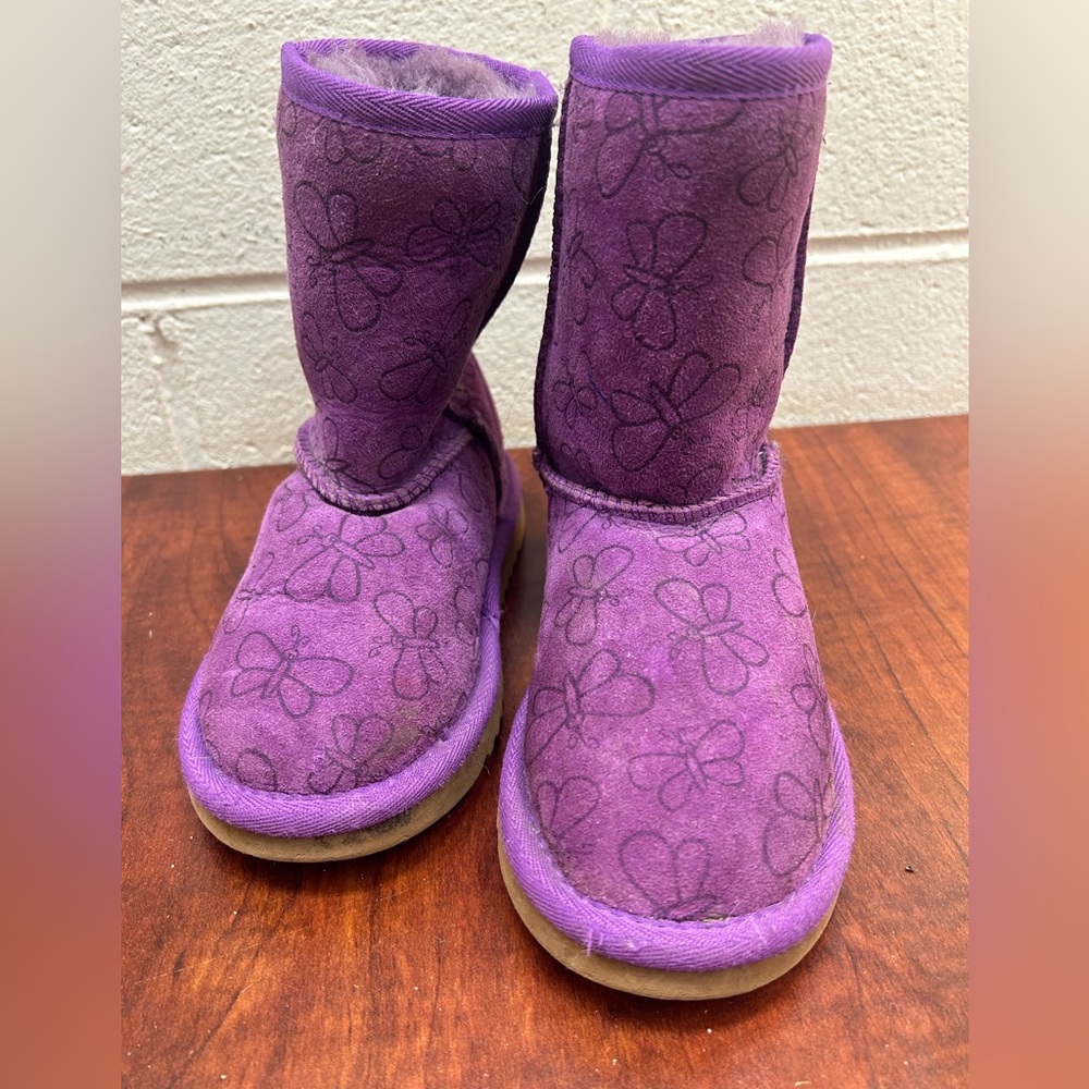 Costco toddler 12 purple dragonfly sheepskin boots